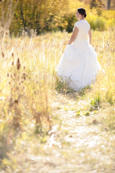 Wedding-and-Portrait-Photographer-Bridals-with-Horse019Brials-Mattie-0R0A1031-Final-Blog(pp_w480_h720)