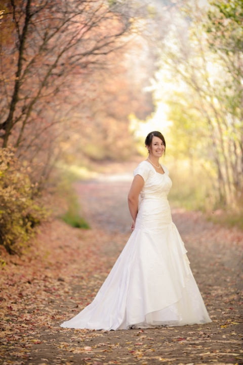 Wedding-and-Portrait-Photographer-Bridals-with-Horse022Brials-Mattie-0R0A1204-Final-Blog(pp_w480_h720)