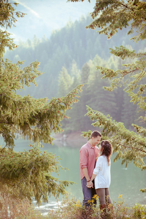 EK-Studios-Wedding-Photographer-Engagements-at-a-lake-in-the-mountains001-Blog(pp_w480_h720)