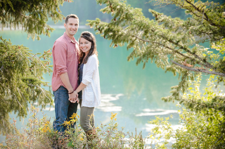 EK-Studios-Wedding-Photographer-Engagements-at-a-lake-in-the-mountains002-Blog(pp_w768_h511)