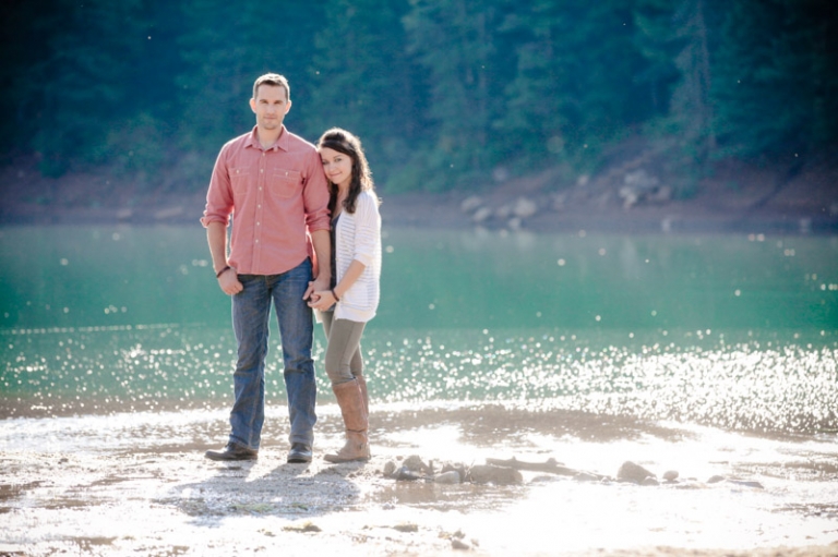 EK-Studios-Wedding-Photographer-Engagements-at-a-lake-in-the-mountains006-Blog(pp_w768_h511)