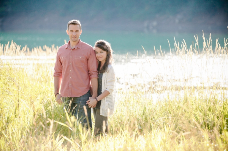 EK-Studios-Wedding-Photographer-Engagements-at-a-lake-in-the-mountains015-Blog(pp_w768_h511)