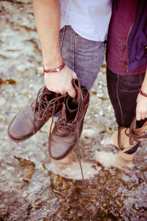 EK-Studios-Wedding-Photographer-Engagements-at-a-lake-in-the-mountains028-Blog(pp_w480_h720)