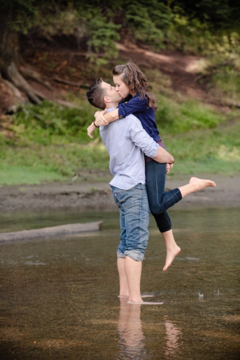 EK-Studios-Wedding-Photographer-Engagements-at-a-lake-in-the-mountains030-Blog(pp_w480_h720)