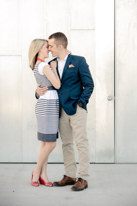 EK-Studios-Wedding-Photographer-building-engagements004-Blog(pp_w480_h720)