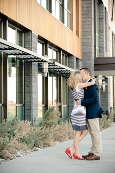 EK-Studios-Wedding-Photographer-building-engagements020-Blog(pp_w480_h720)