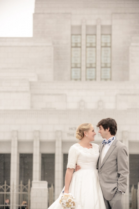 Wedding-Photographer-Barn-wedding-reception-winter012-Blog(pp_w480_h720)