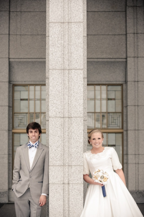 Wedding-Photographer-Barn-wedding-reception-winter019-Blog(pp_w480_h720)