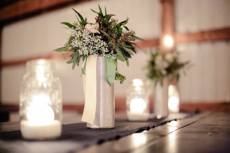 Wedding-Photographer-Barn-wedding-reception-winter050-Blog(pp_w768_h511)