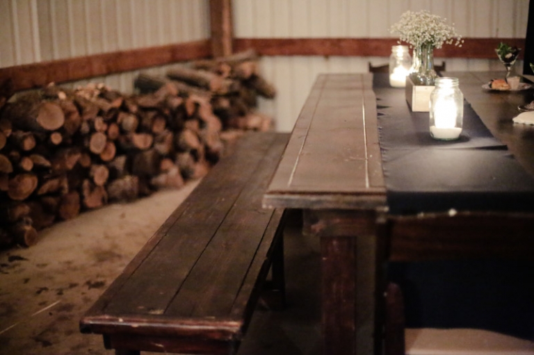 Wedding-Photographer-Barn-wedding-reception-winter051-Blog(pp_w768_h511)