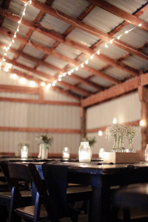 Wedding-Photographer-Barn-wedding-reception-winter053-Blog(pp_w480_h720)