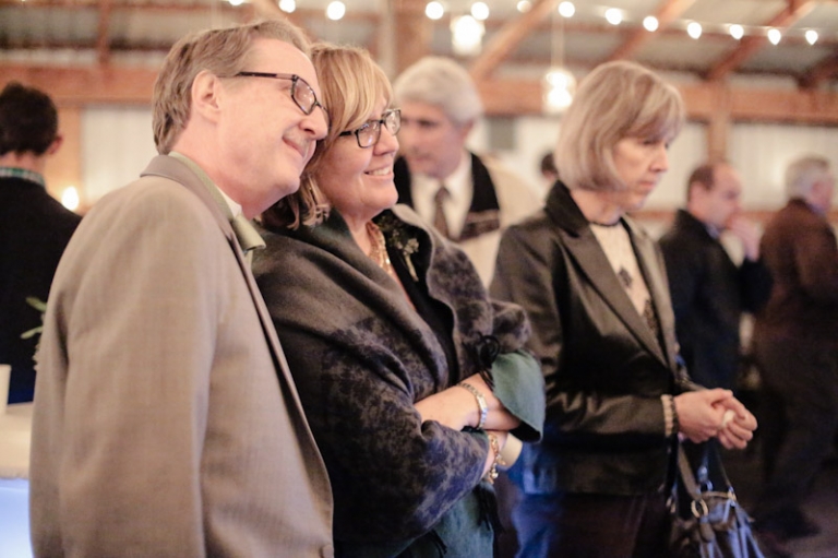 Wedding-Photographer-Barn-wedding-reception-winter084-Blog(pp_w768_h511)