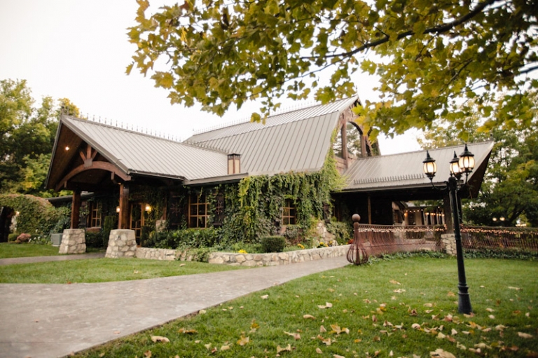 Wedding-Photographer-Catholic-Wedding-Photographer050-Blog(pp_w768_h511)