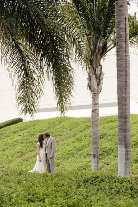 Wedding-and-Portrait-Photographer-LDS-San-Diego-Temple-Wedding021IMG_3363-Blog(pp_w480_h720)