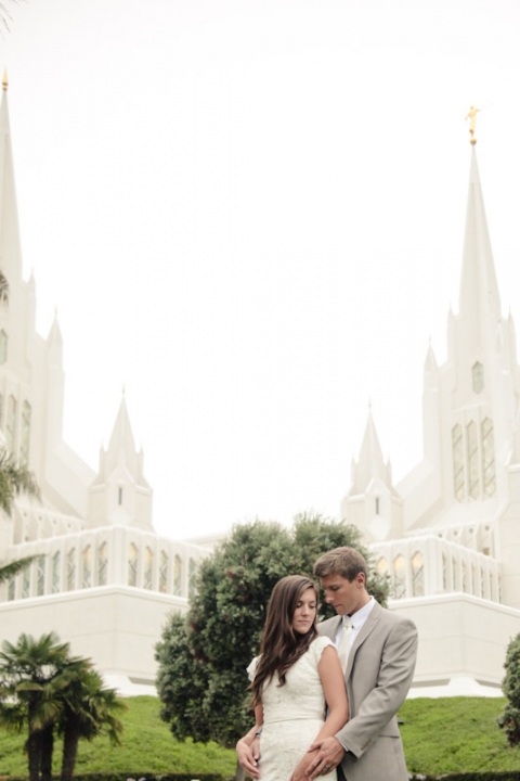 Wedding-and-Portrait-Photographer-LDS-San-Diego-Temple-Wedding036IMG_3553-Blog(pp_w480_h720)