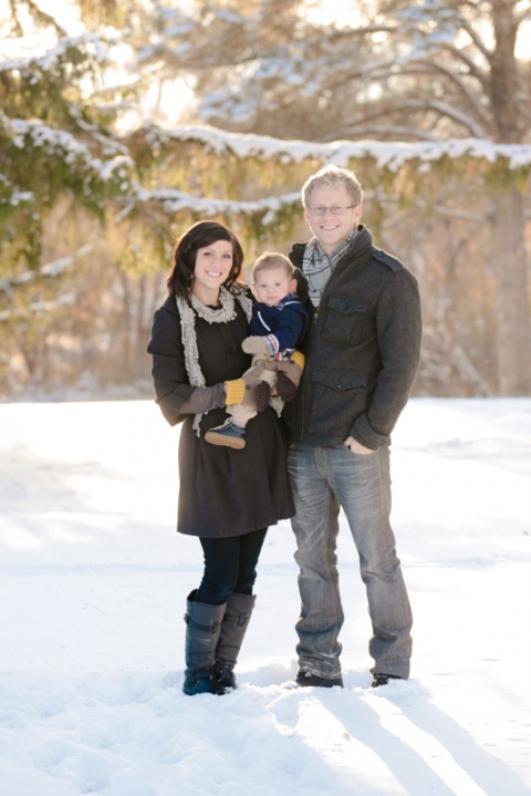 EK-Studios-Utah-Wedding-Photographers-Winter-Family-Photoshoot-in-snow006-Blog(pp_w480_h719)