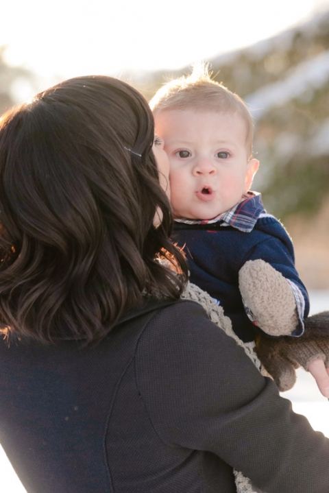 EK-Studios-Utah-Wedding-Photographers-Winter-Family-Photoshoot-in-snow007-Blog(pp_w480_h719)