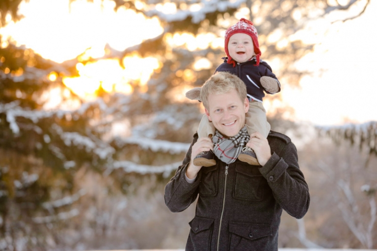 EK-Studios-Utah-Wedding-Photographers-Winter-Family-Photoshoot-in-snow009-Blog(pp_w768_h511)