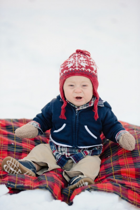 EK-Studios-Utah-Wedding-Photographers-Winter-Family-Photoshoot-in-snow017-Blog(pp_w480_h720)