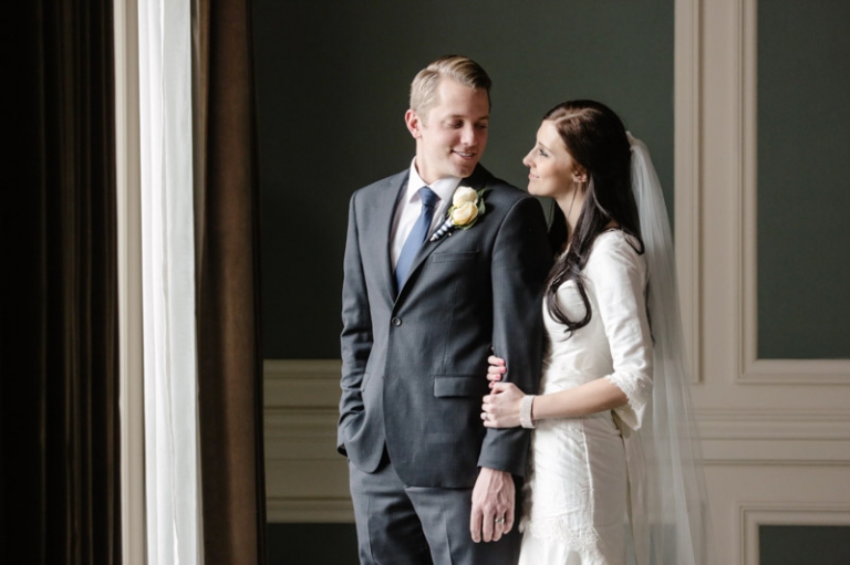 EK-Studios-Utah-Wedding-Photographers-Salt-Lake-City-Bridals017-Blog(pp_w768_h511)