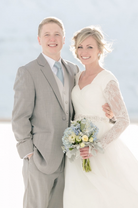 EK-Studios-Utah-Wedding-Photographers-Saltair-Winter-Bridals003-Blog(pp_w480_h720)