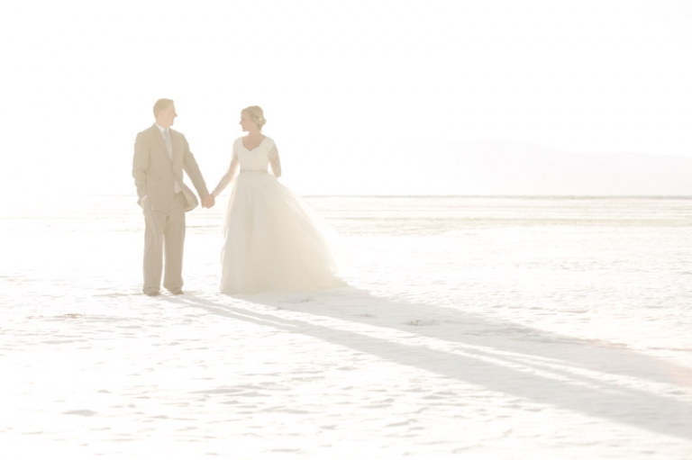 EK-Studios-Utah-Wedding-Photographers-Saltair-Winter-Bridals009-Blog(pp_w768_h511)