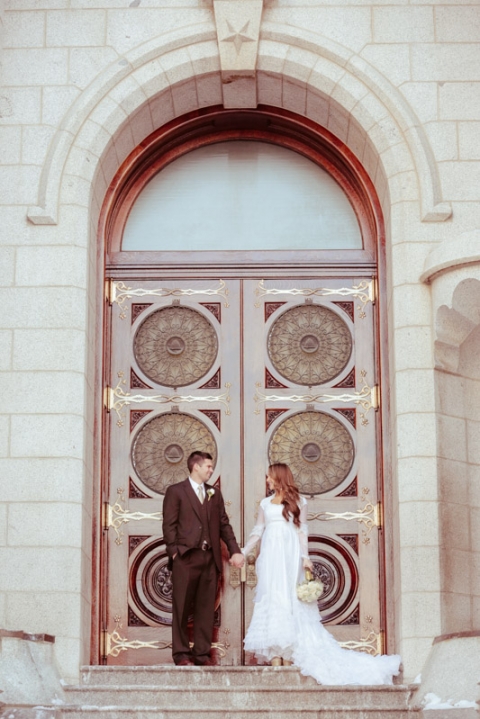 EK-Studios-Utah-Wedding-Photographers-Temple-Sealing-SLC-Winter-Wedding018-Blog(pp_w480_h719)
