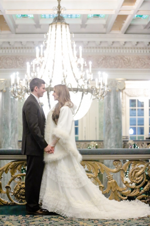 EK-Studios-Utah-Wedding-Photographers-Temple-Sealing-SLC-Winter-Wedding039-Blog(pp_w480_h720)