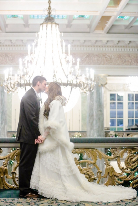 EK-Studios-Utah-Wedding-Photographers-Temple-Sealing-SLC-Winter-Wedding042-Blog(pp_w480_h719)