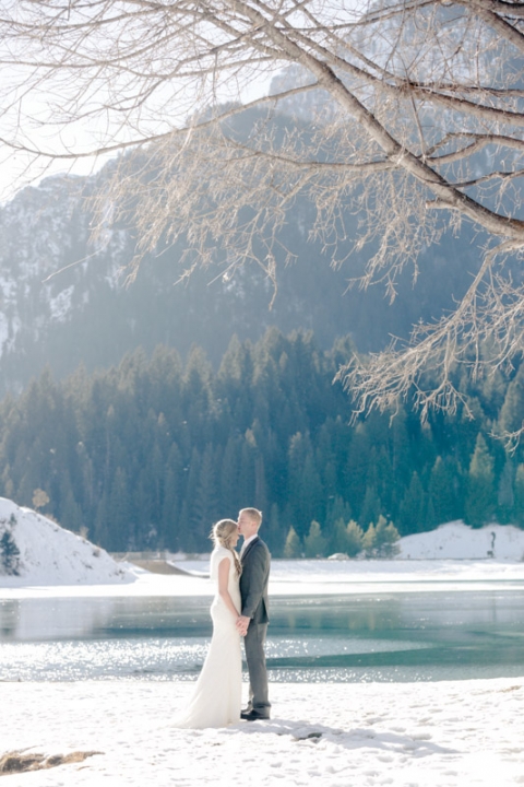 EK-Studios-Utah-Wedding-Photographers-Winter-Canyon-Bridals-at-Lake003-Blog(pp_w480_h720)