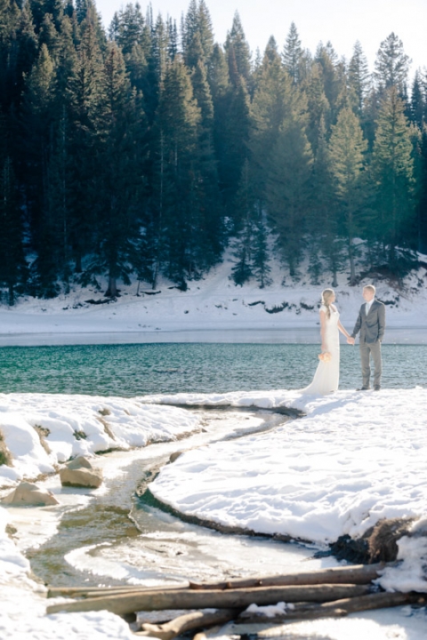 EK-Studios-Utah-Wedding-Photographers-Winter-Canyon-Bridals-at-Lake006-Blog(pp_w480_h720)