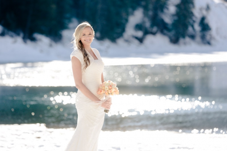 EK-Studios-Utah-Wedding-Photographers-Winter-Canyon-Bridals-at-Lake009-Blog(pp_w768_h511)