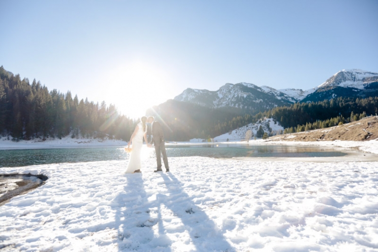 EK-Studios-Utah-Wedding-Photographers-Winter-Canyon-Bridals-at-Lake011-Blog(pp_w768_h511)