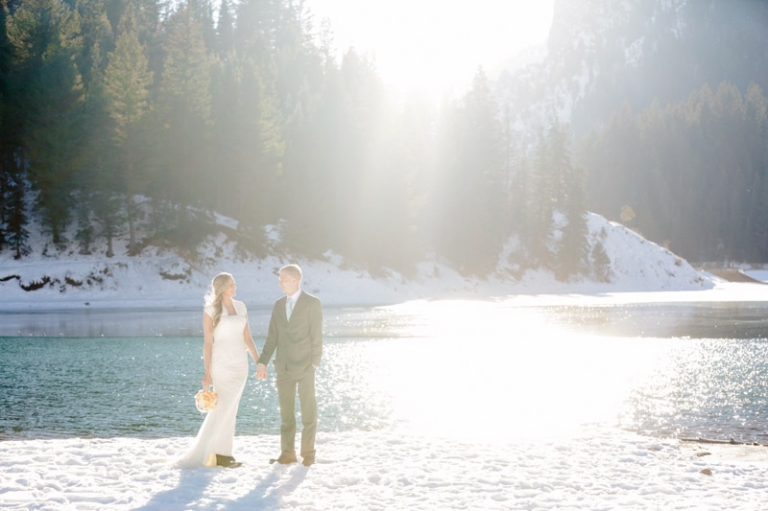 EK-Studios-Utah-Wedding-Photographers-Winter-Canyon-Bridals-at-Lake015-Blog(pp_w768_h511)