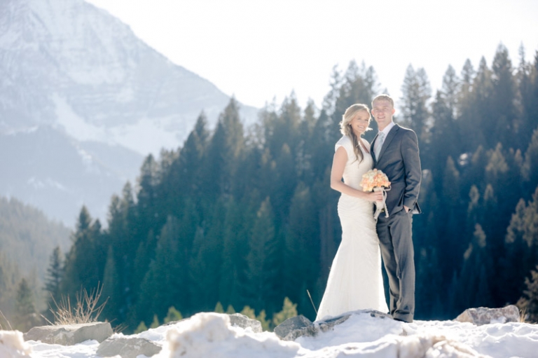 EK-Studios-Utah-Wedding-Photographers-Winter-Canyon-Bridals-at-Lake017-Blog(pp_w768_h511)