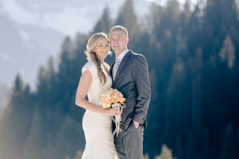 EK-Studios-Utah-Wedding-Photographers-Winter-Canyon-Bridals-at-Lake020-Blog(pp_w768_h511)