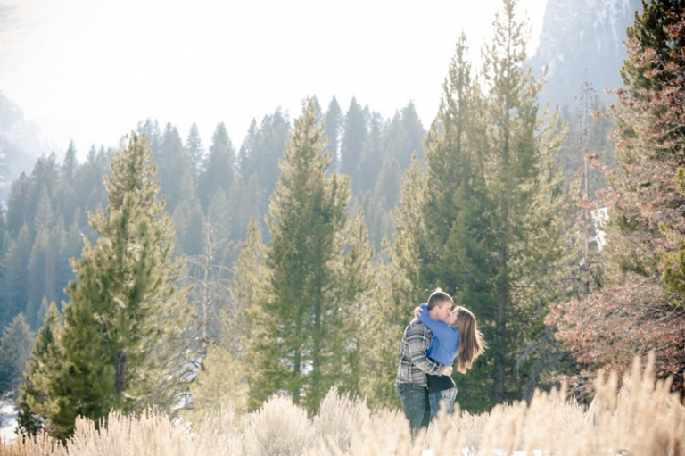 EK-Studios-Utah-Wedding-Photographers-Winter-Canyon-Engagements-UT028-Blog(pp_w768_h511)