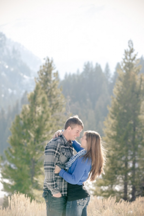 EK-Studios-Utah-Wedding-Photographers-Winter-Canyon-Engagements-UT031-Blog(pp_w480_h720)