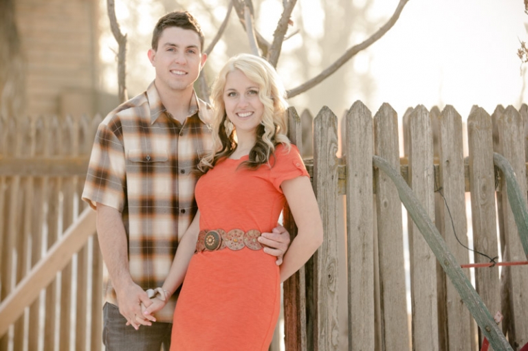 EK-Studios-Utah-Wedding-Photographers-Winter-Engagements-Utah037-Blog(pp_w768_h511)