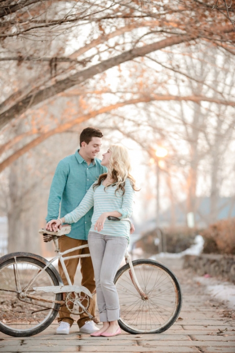 EK-Studios-Utah-Wedding-Photographers-Winter-Engagements-Utah050-Blog(pp_w480_h720)