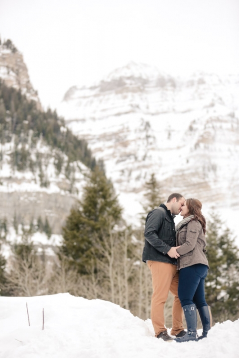 EK-Studios-Utah-Wedding-Photographers-Winter-Engagements-at-Sundance-UT027-Blog(pp_w480_h720)