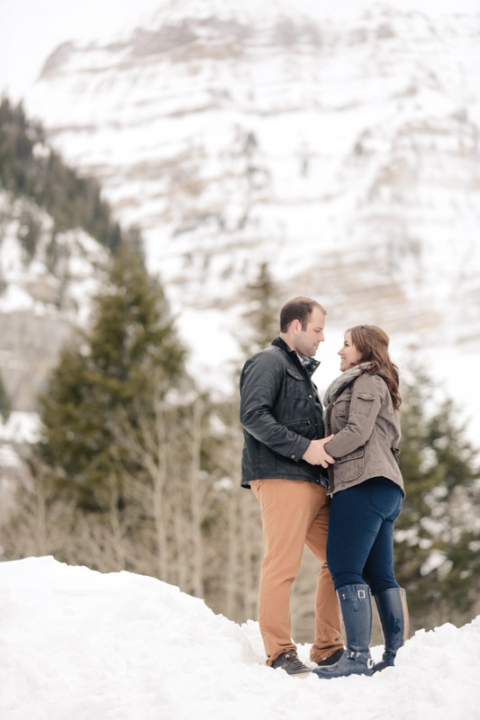 EK-Studios-Utah-Wedding-Photographers-Winter-Engagements-at-Sundance-UT029-Blog(pp_w480_h720)