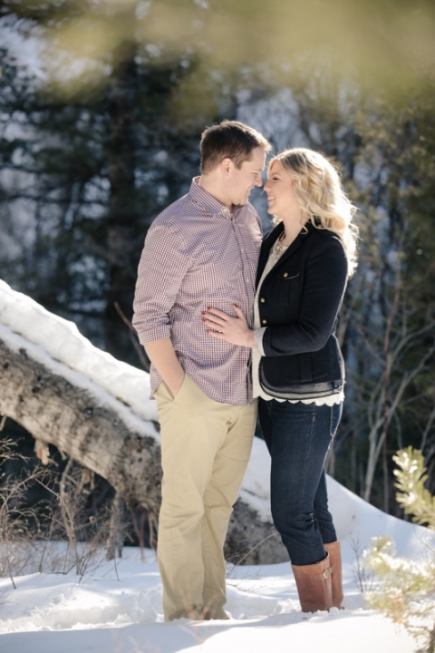 EK-Studios-Utah-Wedding-Photographers-Winter-Engagements-in-the-mountains006-Blog(pp_w480_h720)