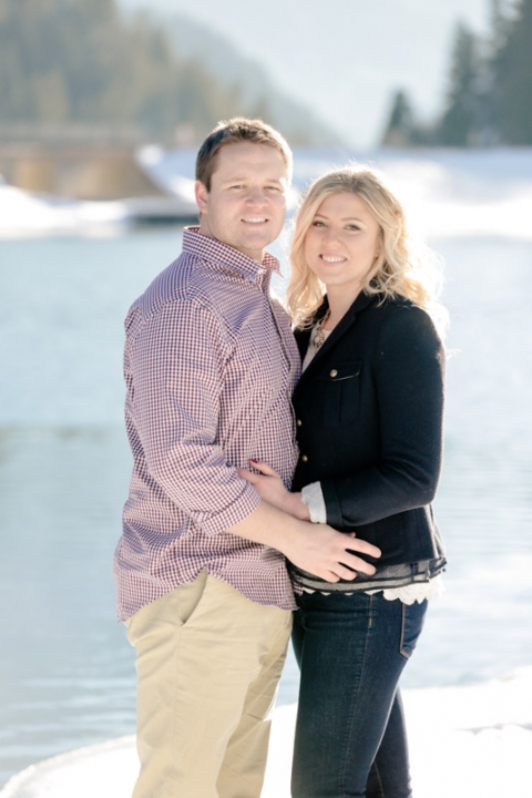 EK-Studios-Utah-Wedding-Photographers-Winter-Engagements-in-the-mountains017-Blog(pp_w480_h720)