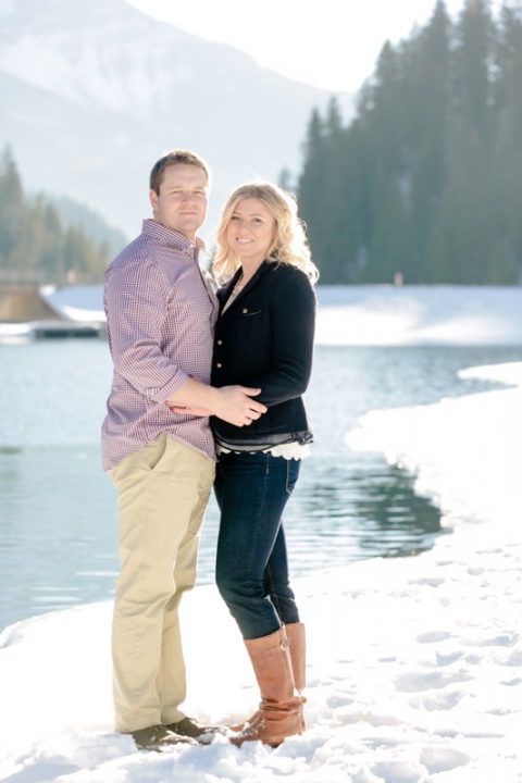 EK-Studios-Utah-Wedding-Photographers-Winter-Engagements-in-the-mountains020-Blog(pp_w480_h720)