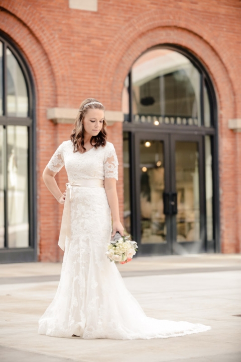 EK-Studios-Wedding-Photographer-Bridals-in-the-city-SLC026-Blog(pp_w480_h719)