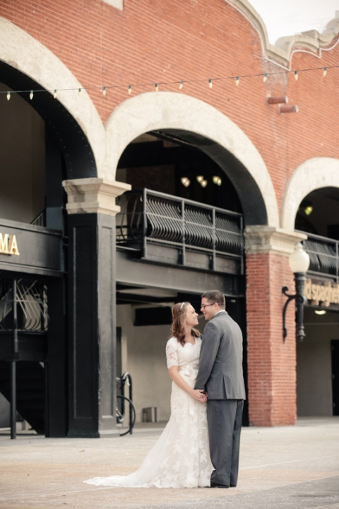 EK-Studios-Wedding-Photographer-Bridals-in-the-city-SLC031-Blog(pp_w480_h720)