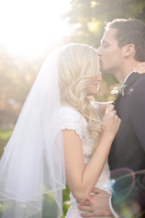 EK-Studios-Wedding-Photographer-Fall-Bridals-SLC-Temple-Wedding-pre-shoot006-Blog(pp_w480_h720)