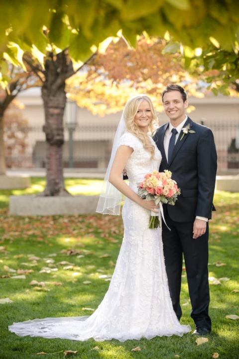 EK-Studios-Wedding-Photographer-Fall-Bridals-SLC-Temple-Wedding-pre-shoot008-Blog(pp_w480_h719)