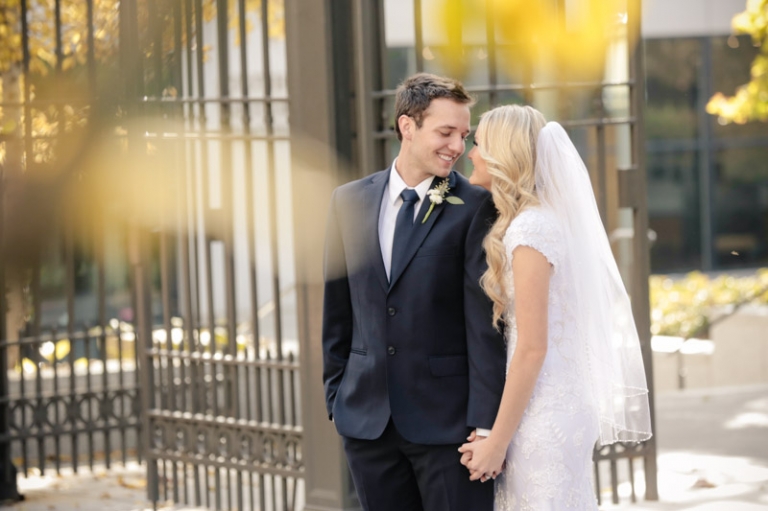 EK-Studios-Wedding-Photographer-Fall-Bridals-SLC-Temple-Wedding-pre-shoot011-Blog(pp_w768_h511)